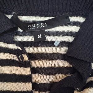 Gucci navy and White Striped short sleeve shirt.
Worn once.